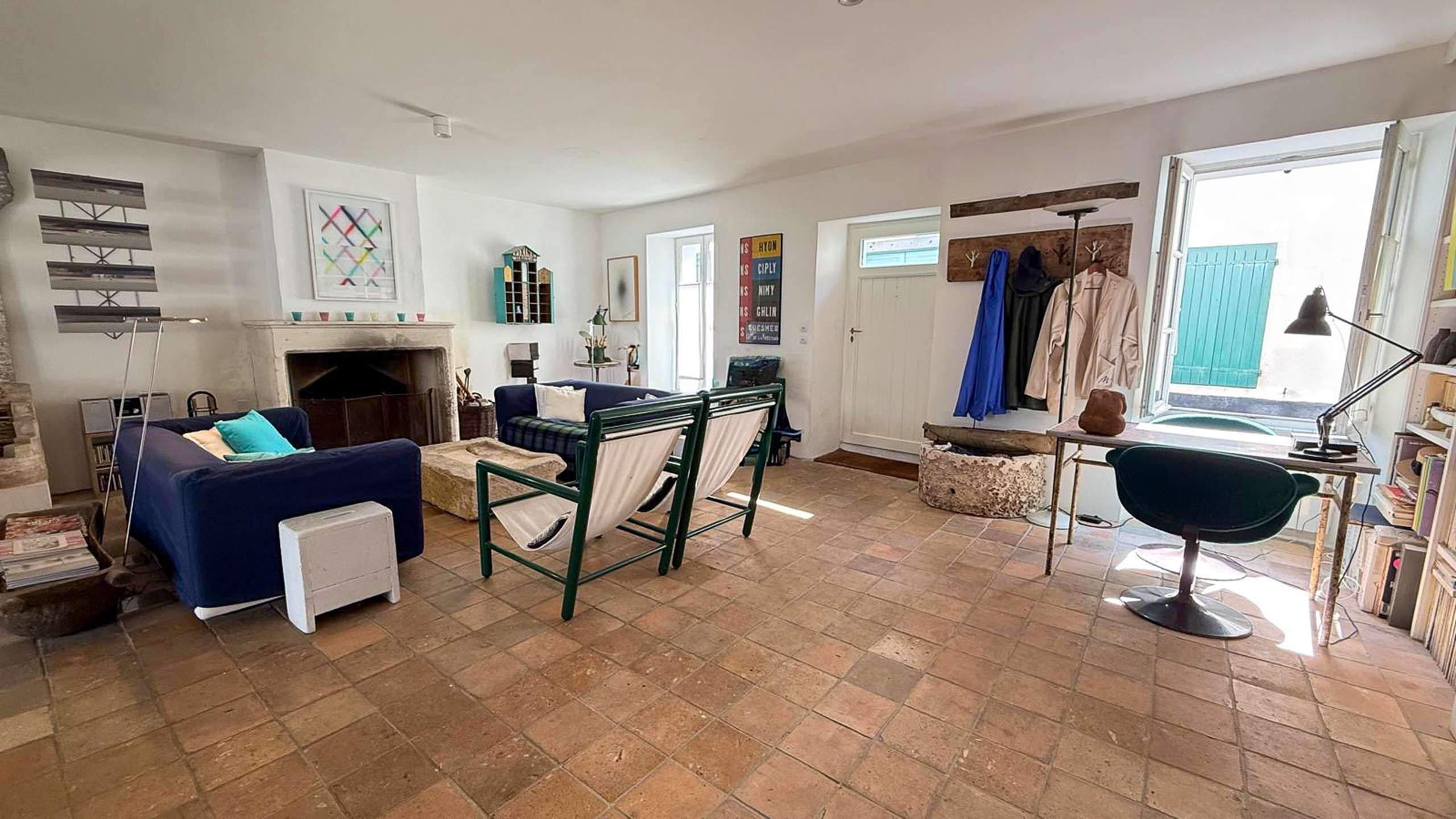 Photo 6 :  d'une maison situ&eacute;e &agrave; Ars en R&eacute;, &icirc;le de R&eacute;.