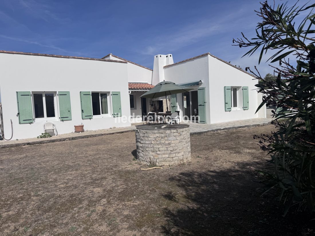 Photo 12 : JARDIN d'une maison situ&eacute;e &agrave; La Couarde-sur-mer, &icirc;le de R&eacute;.