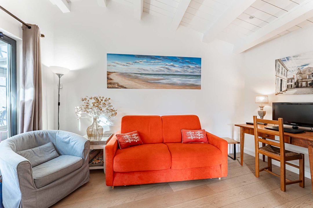 Photo 31 :  d'une maison situ&eacute;e &agrave; La Flotte-en-R&eacute;, &icirc;le de R&eacute;.