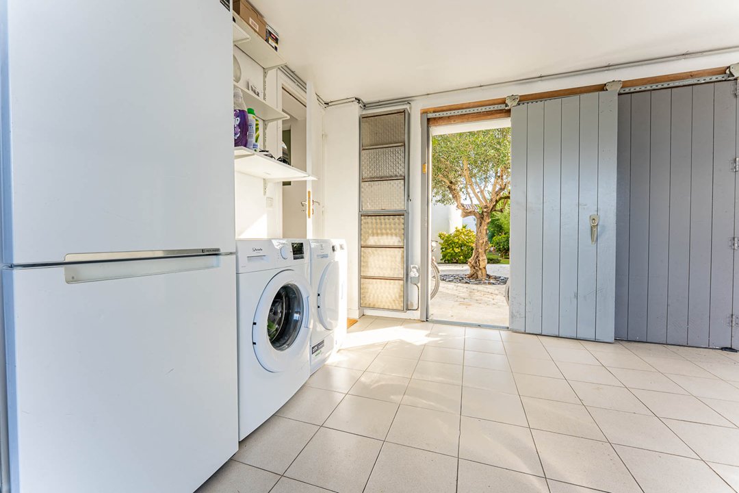 Photo 41 :  d'une maison situ&eacute;e &agrave; La Flotte-en-R&eacute;, &icirc;le de R&eacute;.