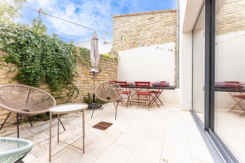 Photo 9 :  d'une maison situ&eacute;e &agrave; Ars en R&eacute;, &icirc;le de R&eacute;.