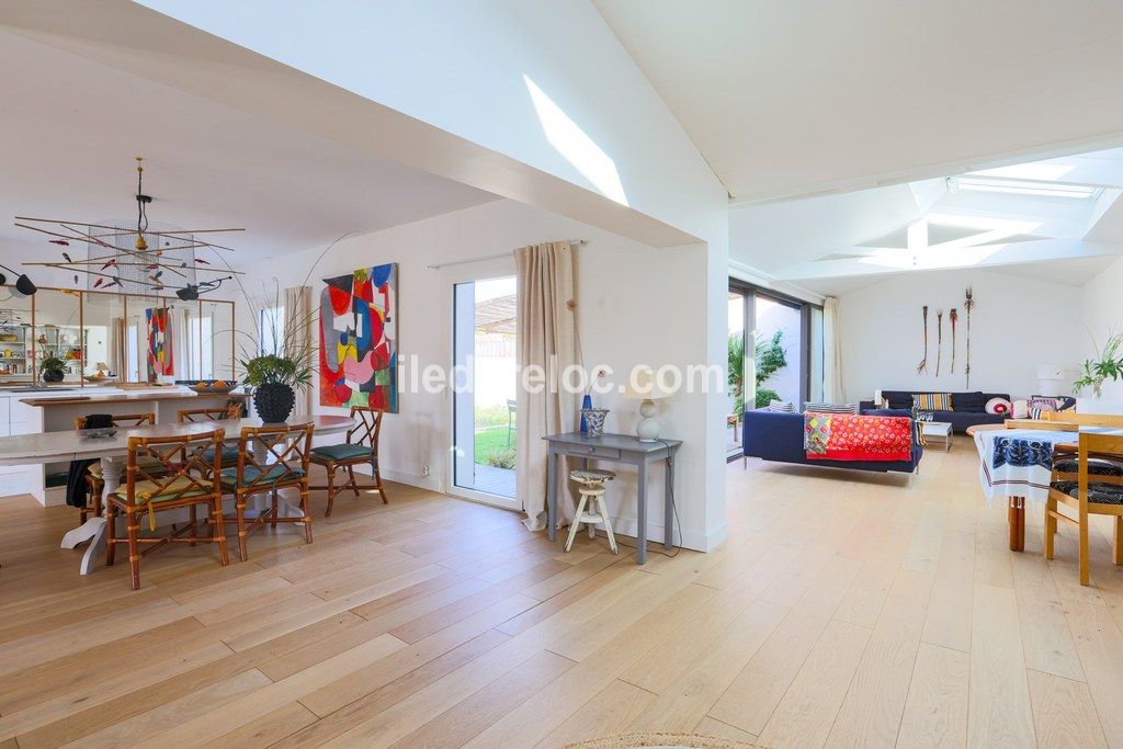 Photo 10 : NC d'une maison situ&eacute;e &agrave; Sainte-Marie-de-R&eacute;, &icirc;le de R&eacute;.