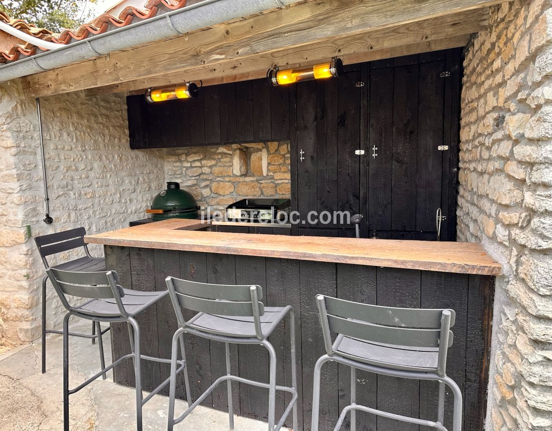 Photo 10 : NC d'une maison situ&eacute;e &agrave; Ars en R&eacute;, &icirc;le de R&eacute;.