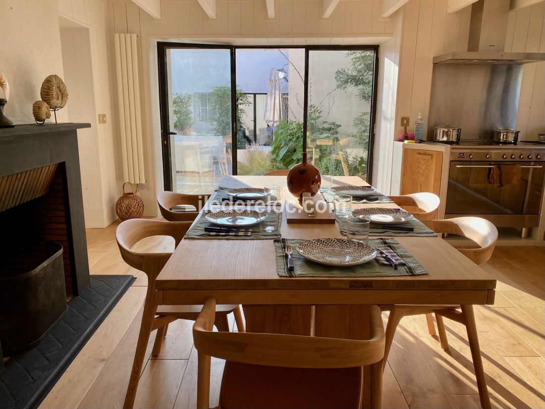 Photo 5 : NC d'une maison situ&eacute;e &agrave; Ars en R&eacute;, &icirc;le de R&eacute;.