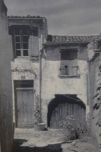 Photo 2 : EXTERIEUR d'une maison située à La Couarde-sur-mer, île de Ré.