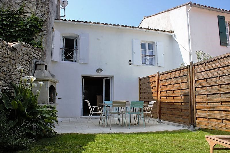 Photo 8 : JARDIN d'une maison située à La Couarde-sur-mer, île de Ré.