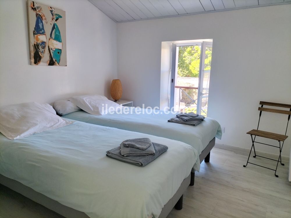 Photo 17 : CHAMBRE d'une maison située à La Couarde-sur-mer, île de Ré.