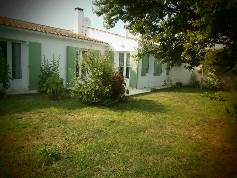 Photo 1 : NC d'une maison située à Ars en Ré, île de Ré.